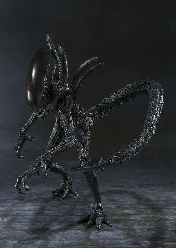 Bandai - S.H.MonsterArts - Alien Warrior