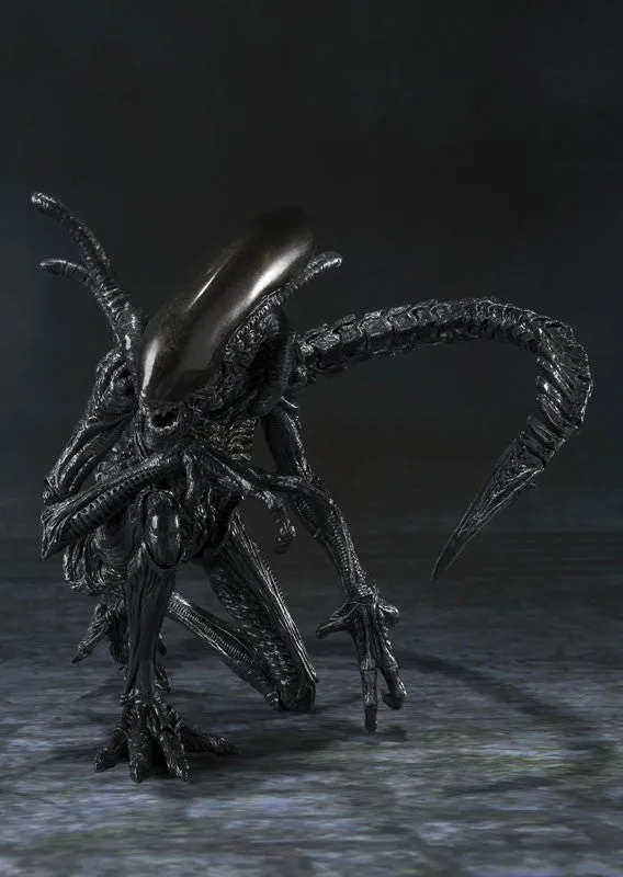 Bandai - S.H.MonsterArts - Alien Warrior