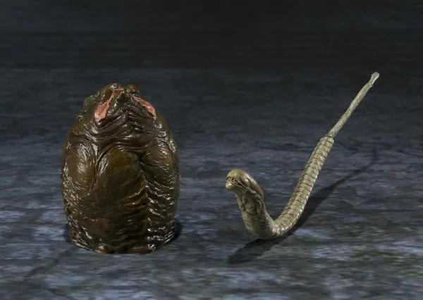 Bandai - S.H.MonsterArts - Alien Warrior